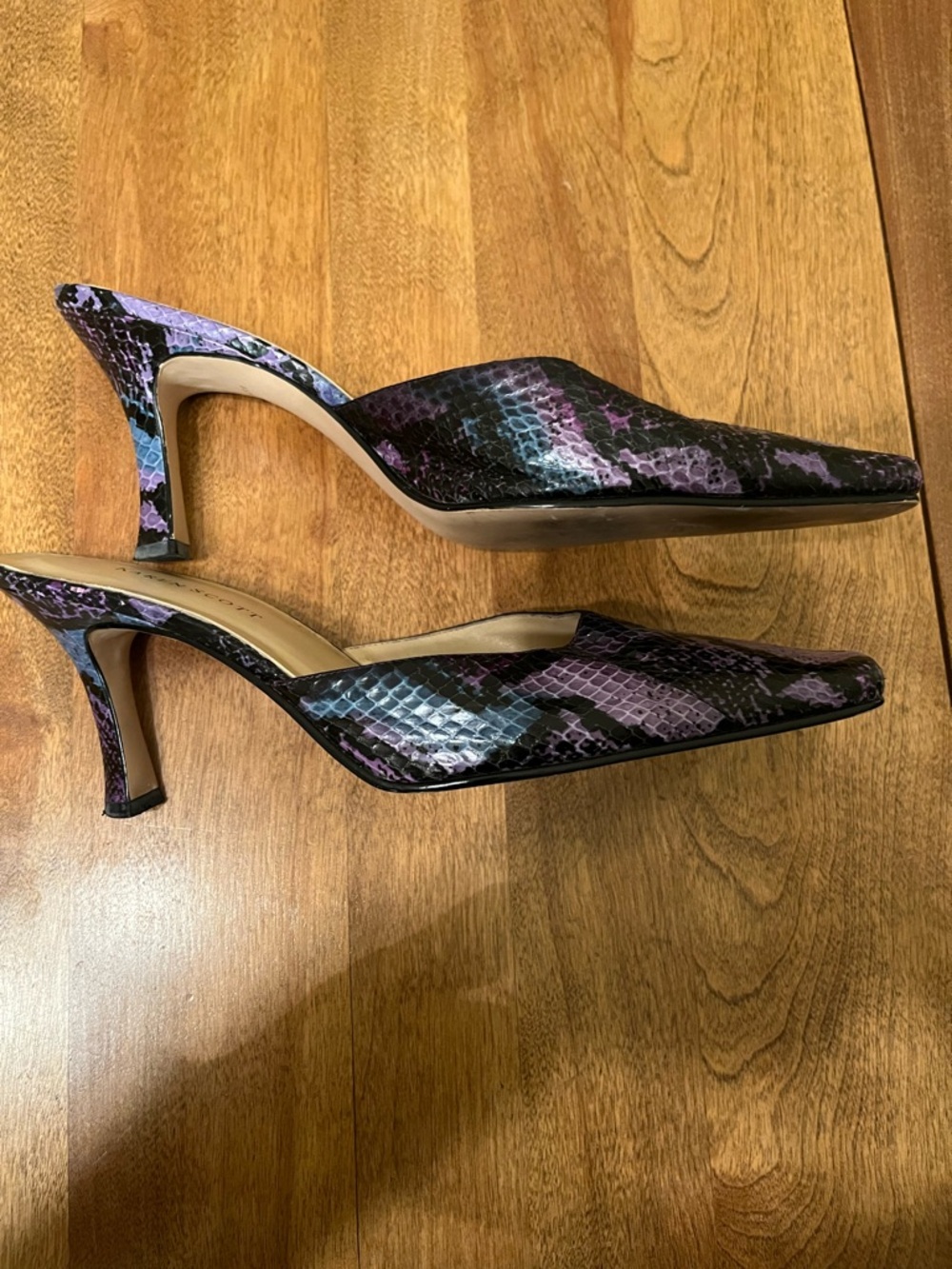 Karen Scott Snakskin Leather Mule Heels